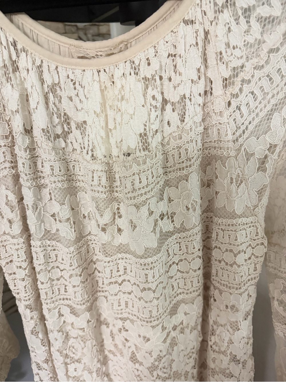 Women's Cream Italian Lace Maxi Dress - Elegant Crochet Style - Picture 2 of 6